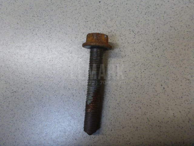 Болт заднего рычага