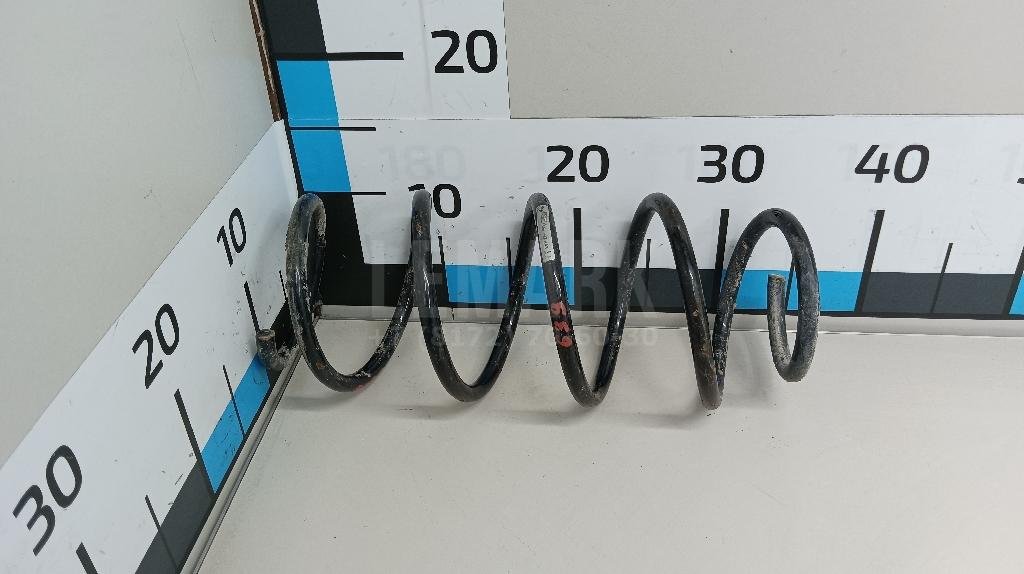 Пружина передняя