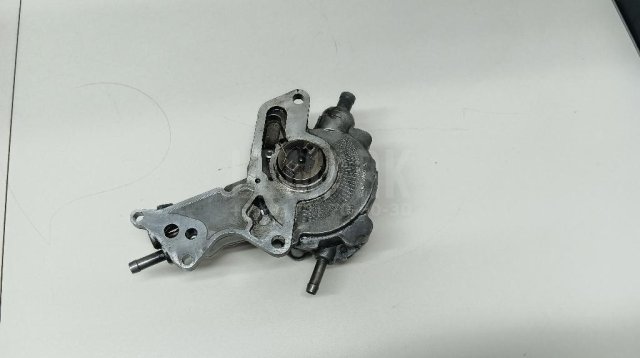 Насос вакуумный