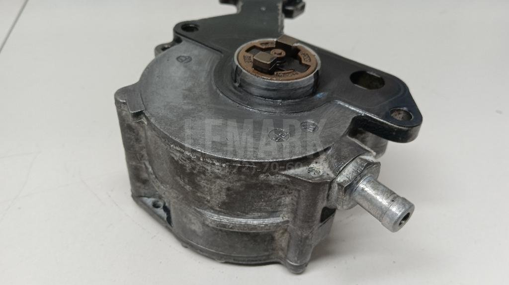 Насос вакуумный