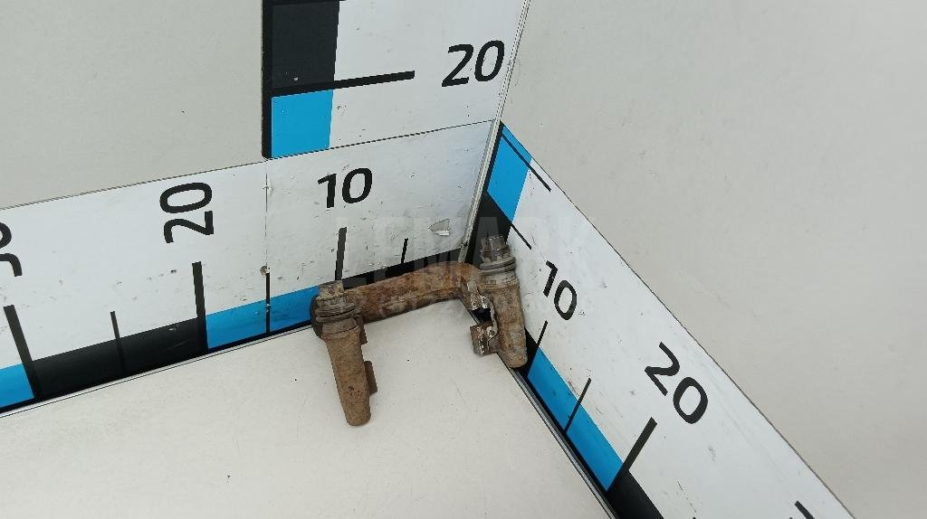 Скоба суппорта заднего правого