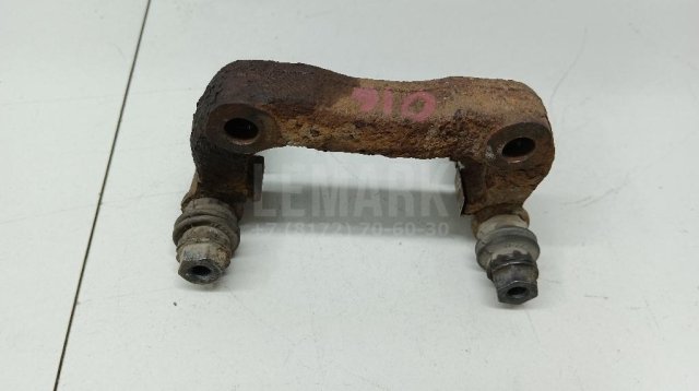 Скоба суппорта заднего правого