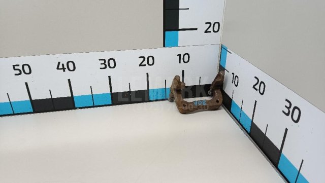 Скоба суппорта заднего левого