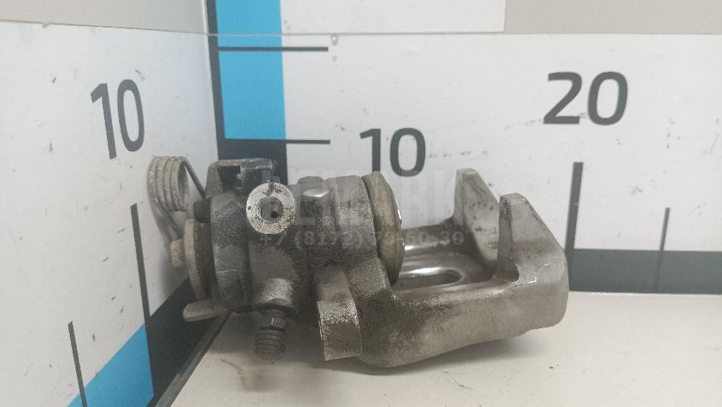 Скоба суппорта заднего левого