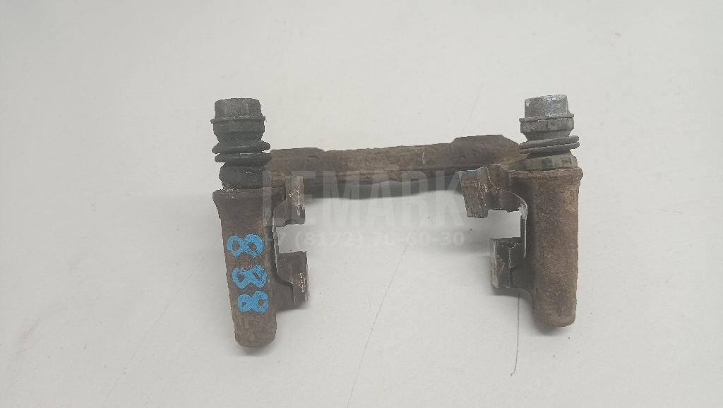 Скоба суппорта заднего правого