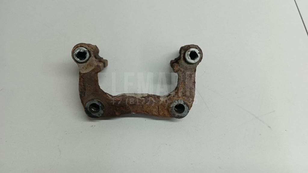 Скоба суппорта заднего правого