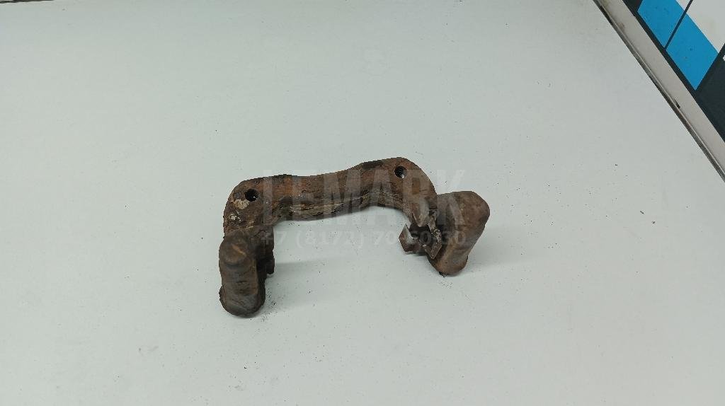 Скоба суппорта заднего левого