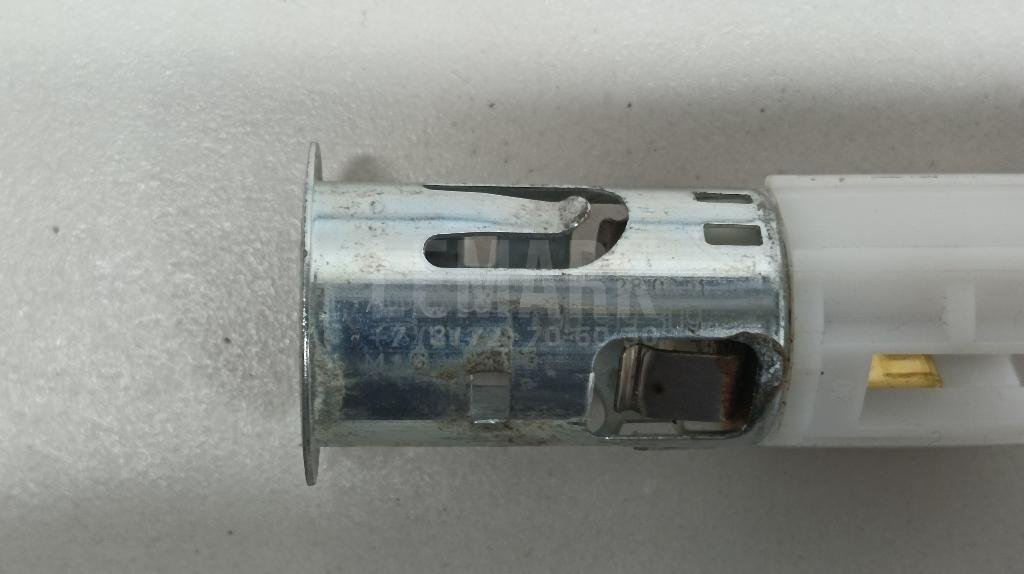 Гнездо прикуривателя