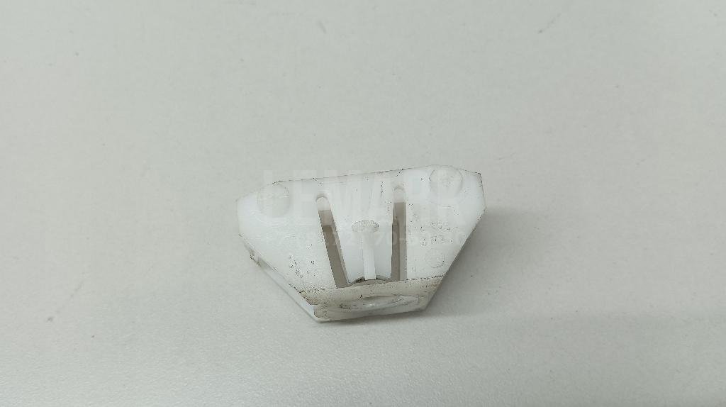 Кронштейн (сопут. товар) для  Audi 100 [C4] 1991-1994