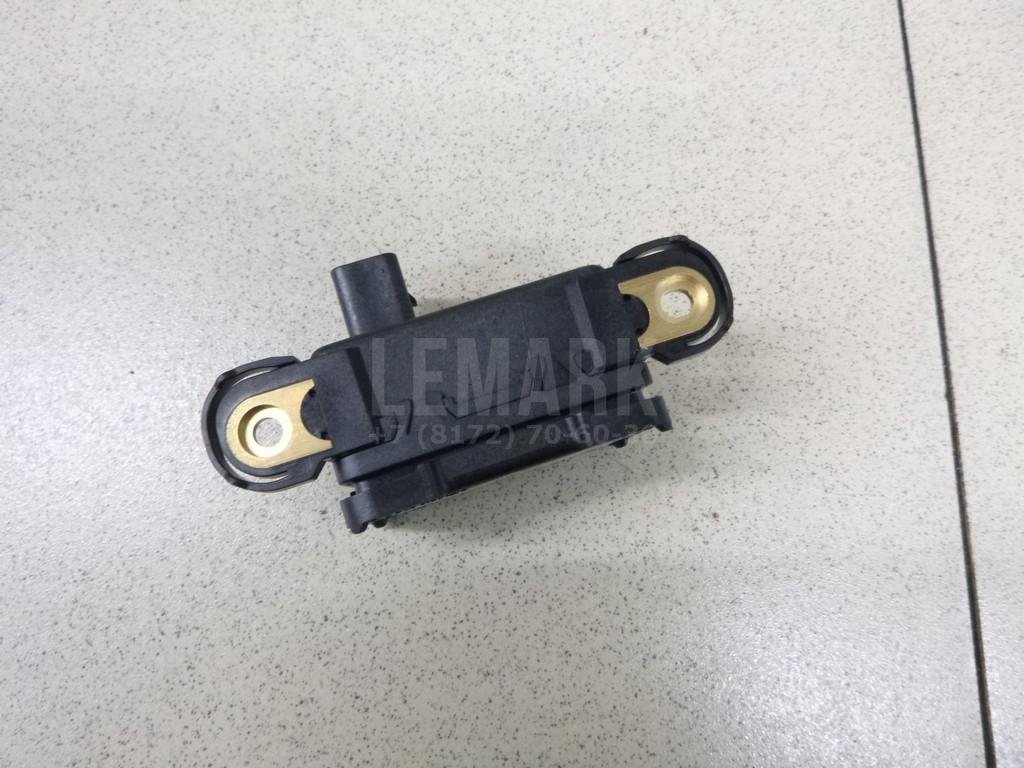 Датчик ускорения