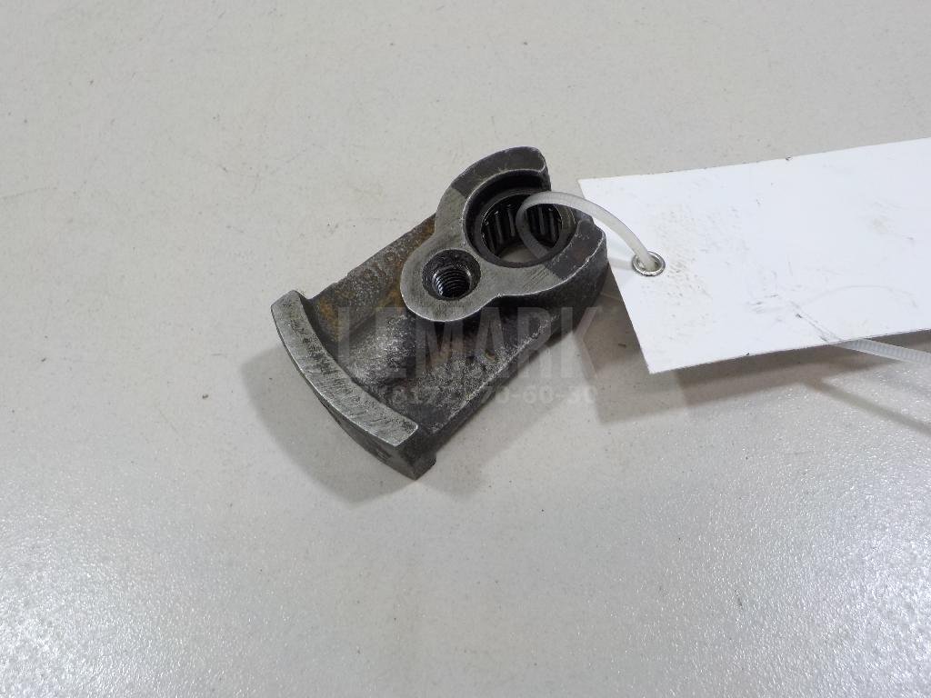 Ось шестерни задней передачи