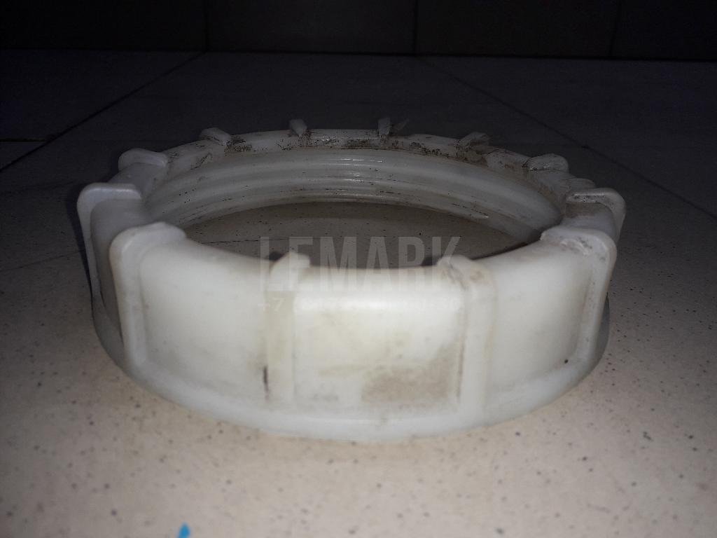 Гайка топливного насоса