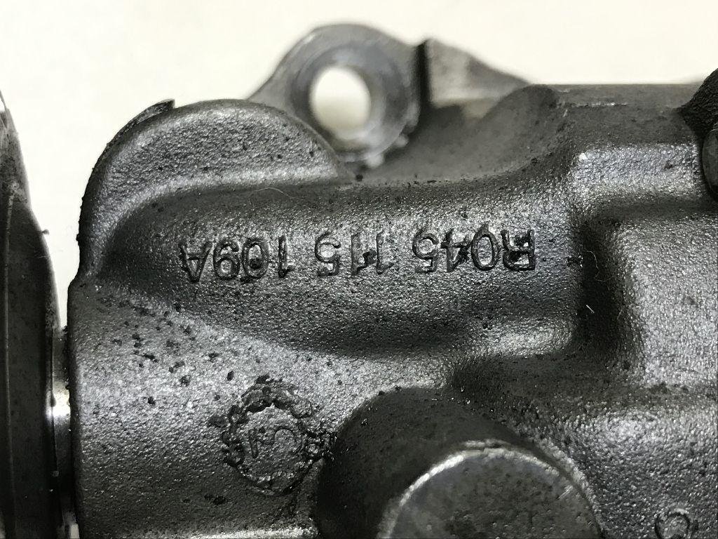 Насос масляный для  Audi A4 [B9] 2015