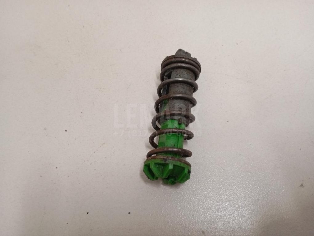 Пружина педали сцепления