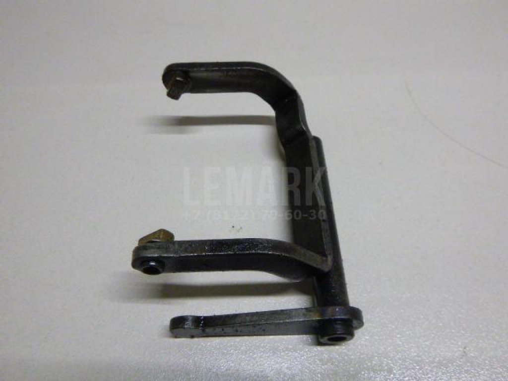 Вилка включения передачи