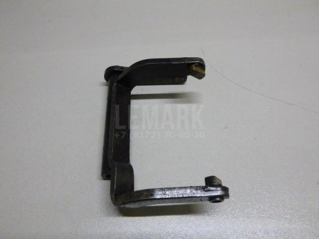 Вилка включения передачи