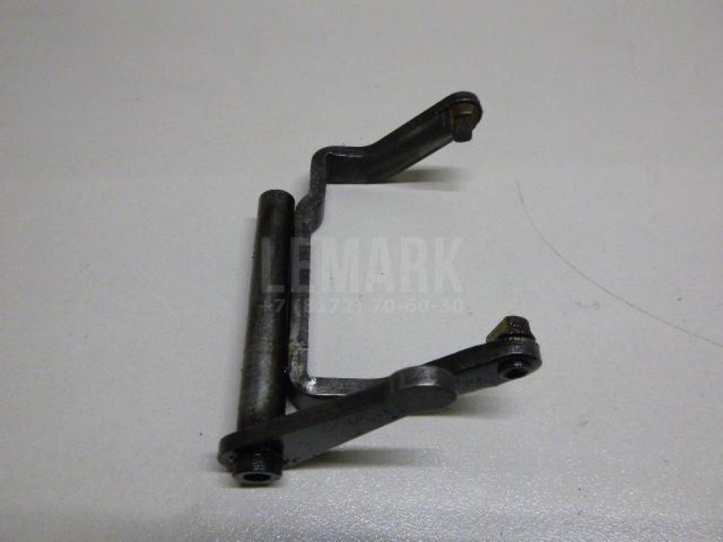 Вилка включения передачи