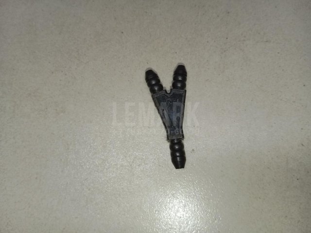 Тройник омывателя стекол