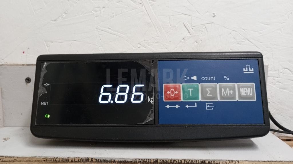 Кулак поворотный передний левый