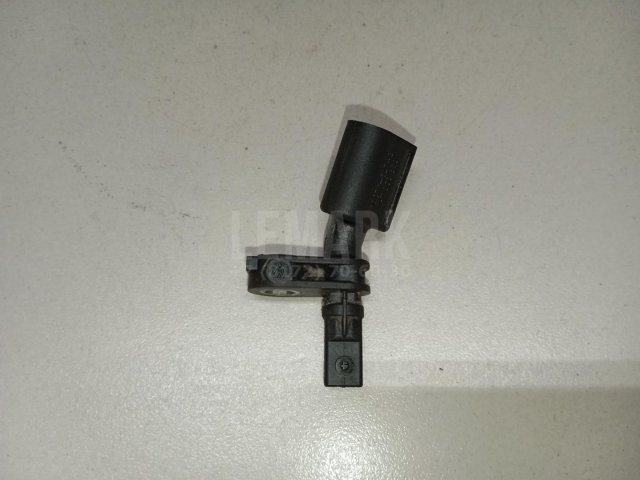 Датчик ABS передний правый