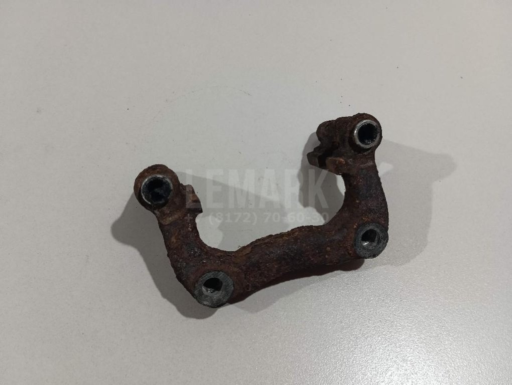 Скоба суппорта заднего правого