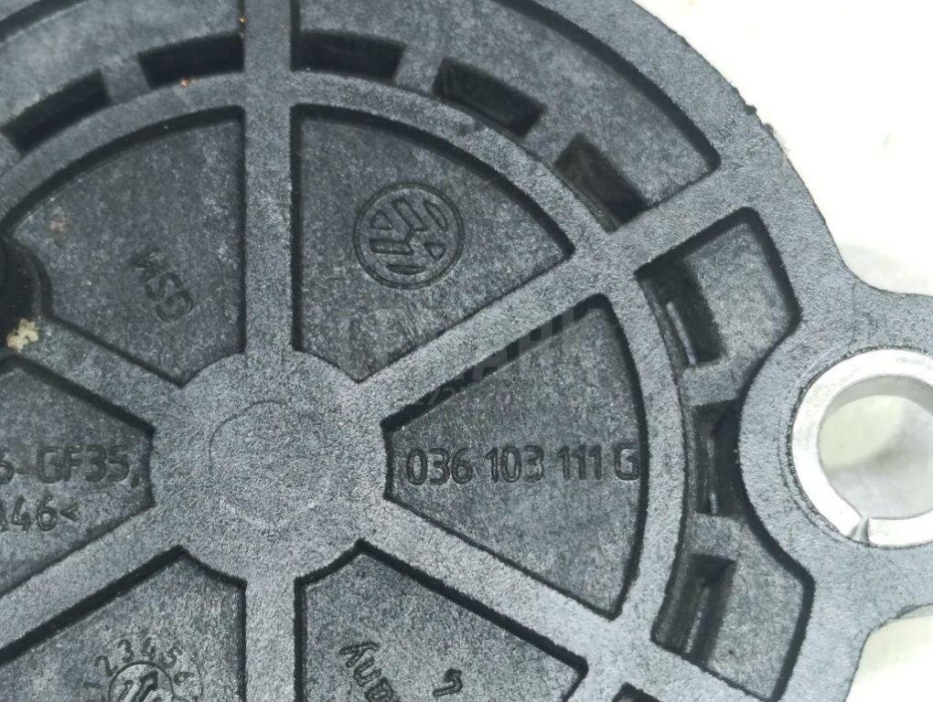 Крышка распредвала