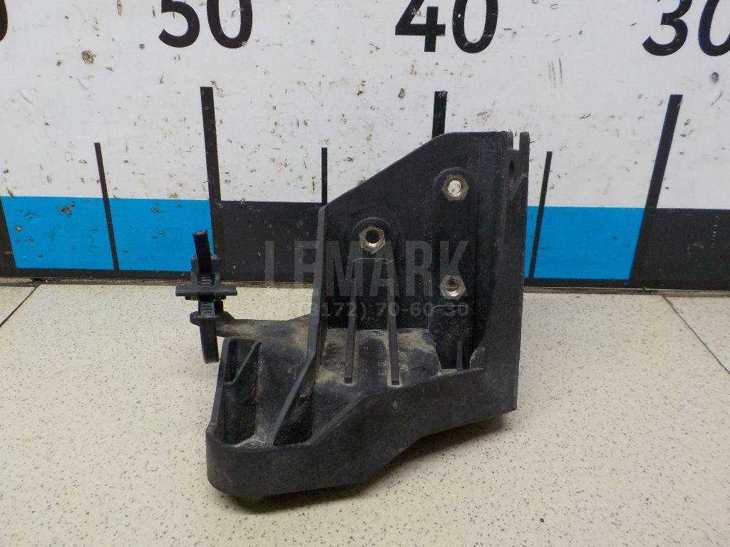 Кронштейн осушителя для  Audi A1 (8X) 2010-2018