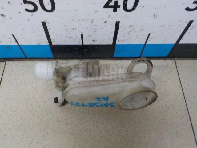 Горловина бачка омывателя