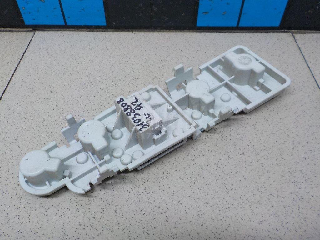 Плата заднего фонаря левого