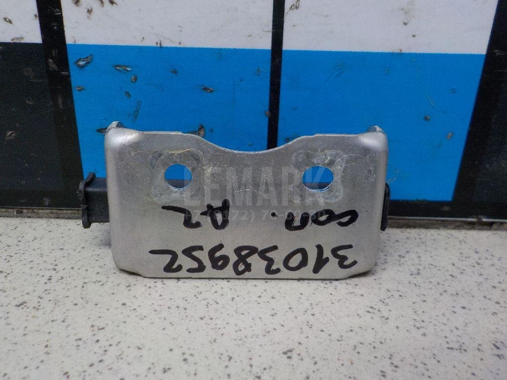 Кронштейн (сопут. товар)