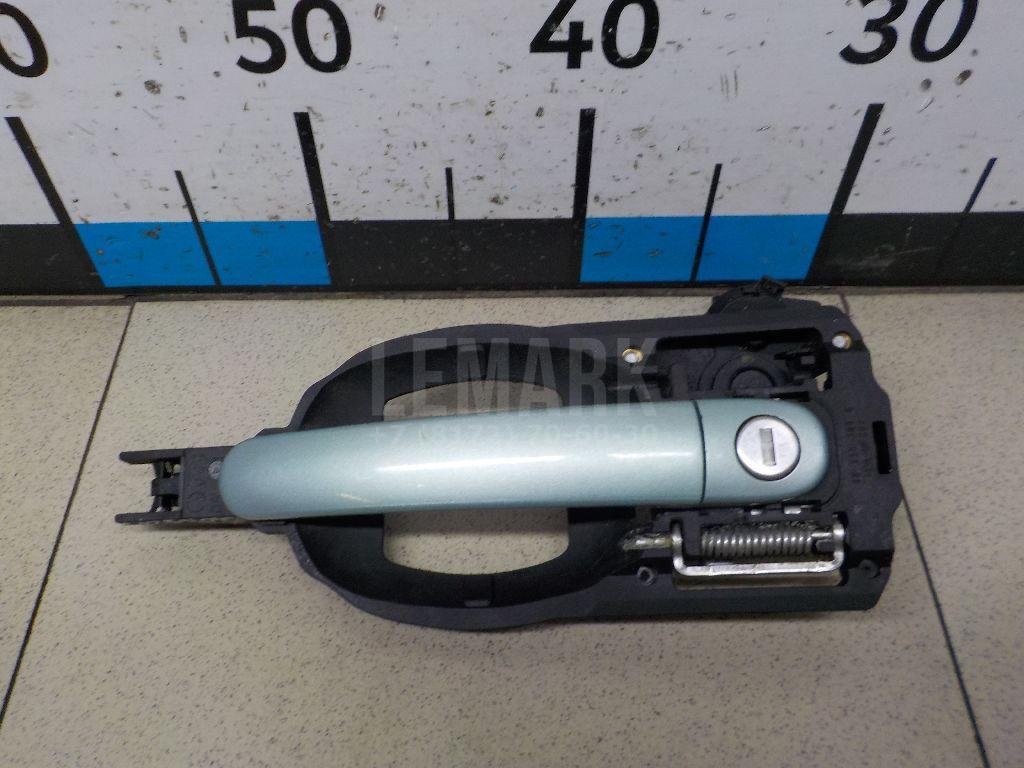 Ручка двери передней наружная правая