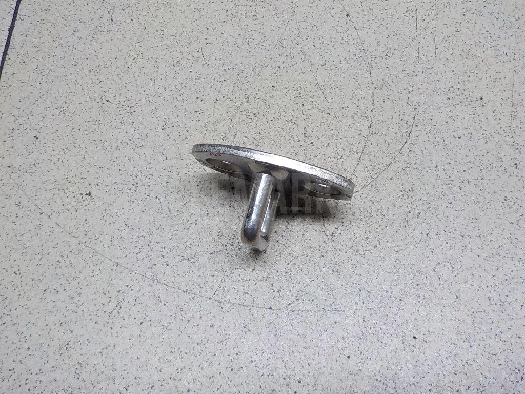 Ответная часть замка двери