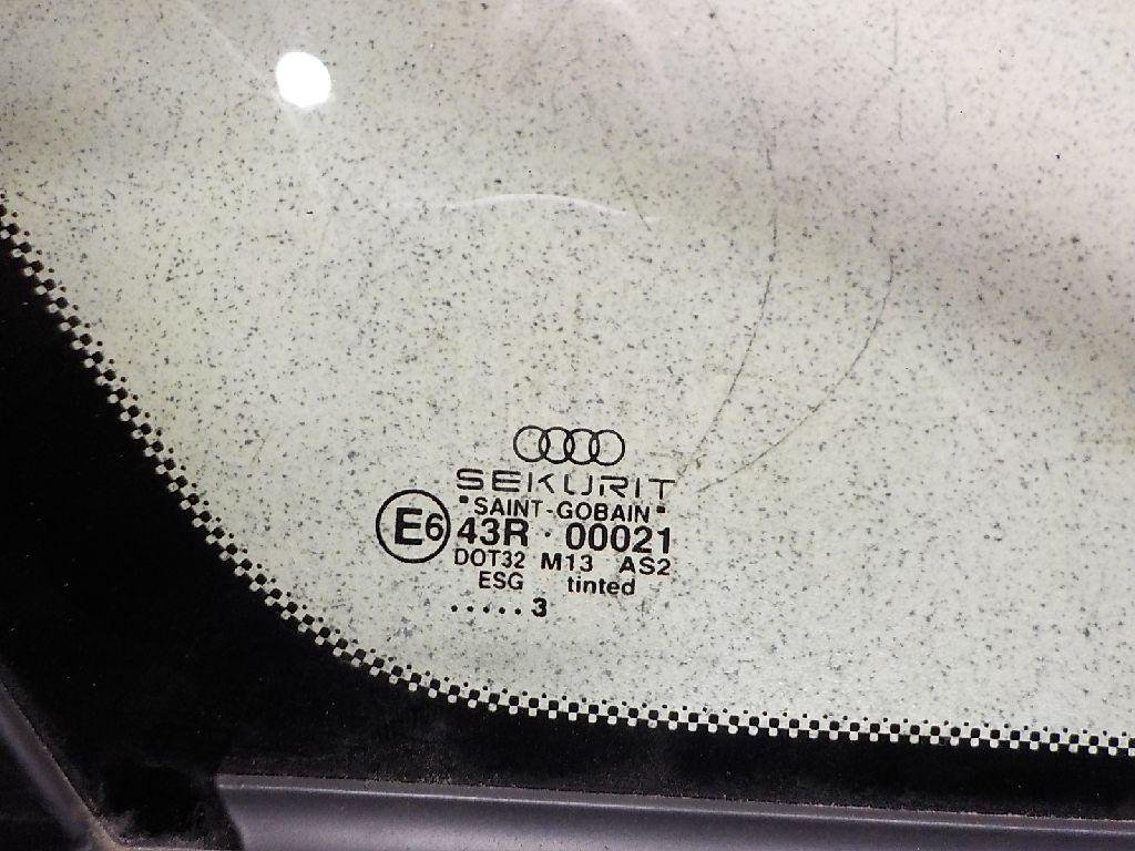 Стекло кузовное глухое правое