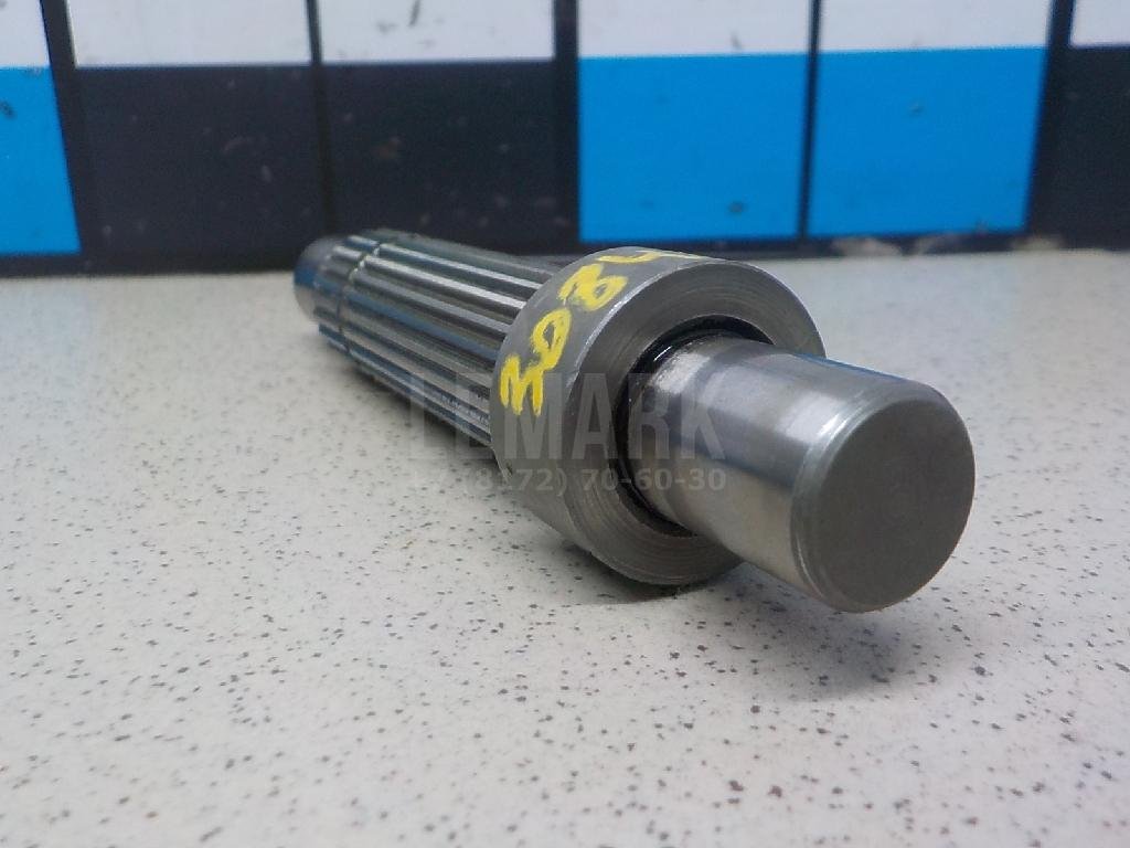 Ось шестерни задней передачи