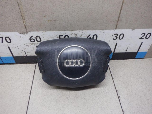 Подушка безопасности в рулевое колесо