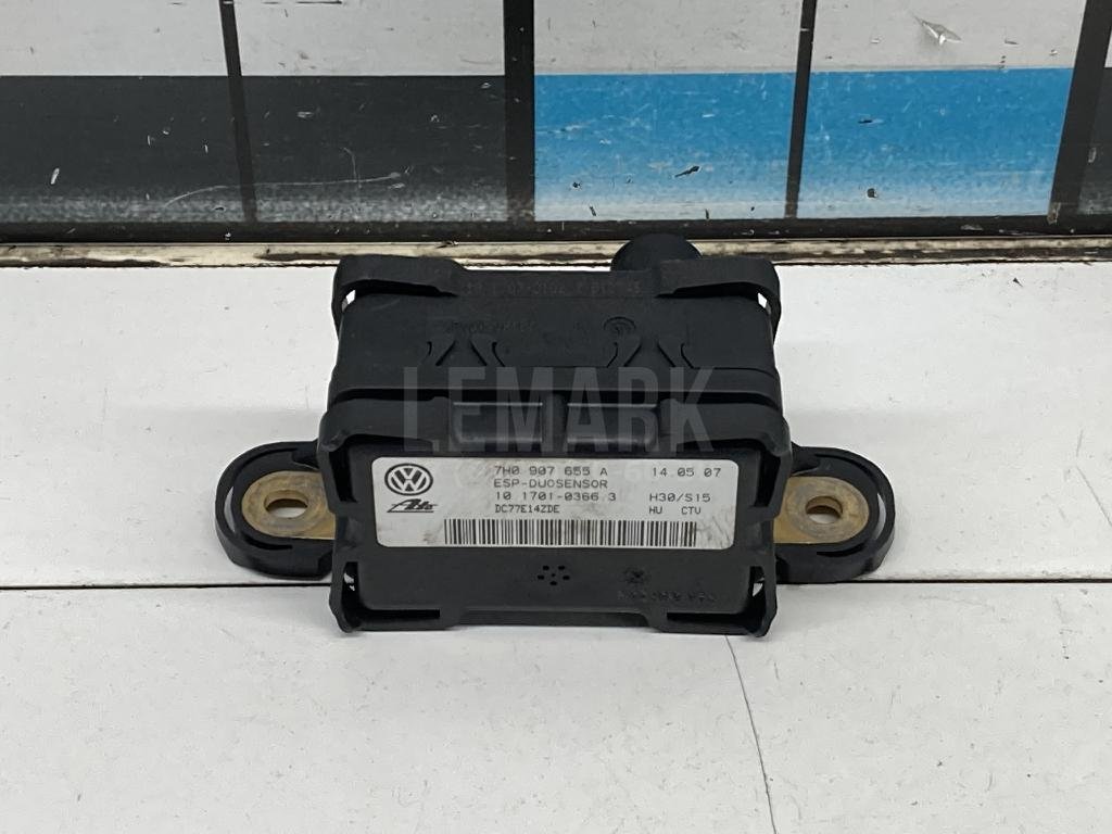 Датчик ускорения