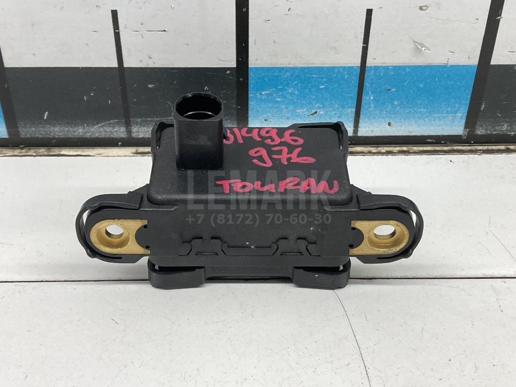 Датчик ускорения