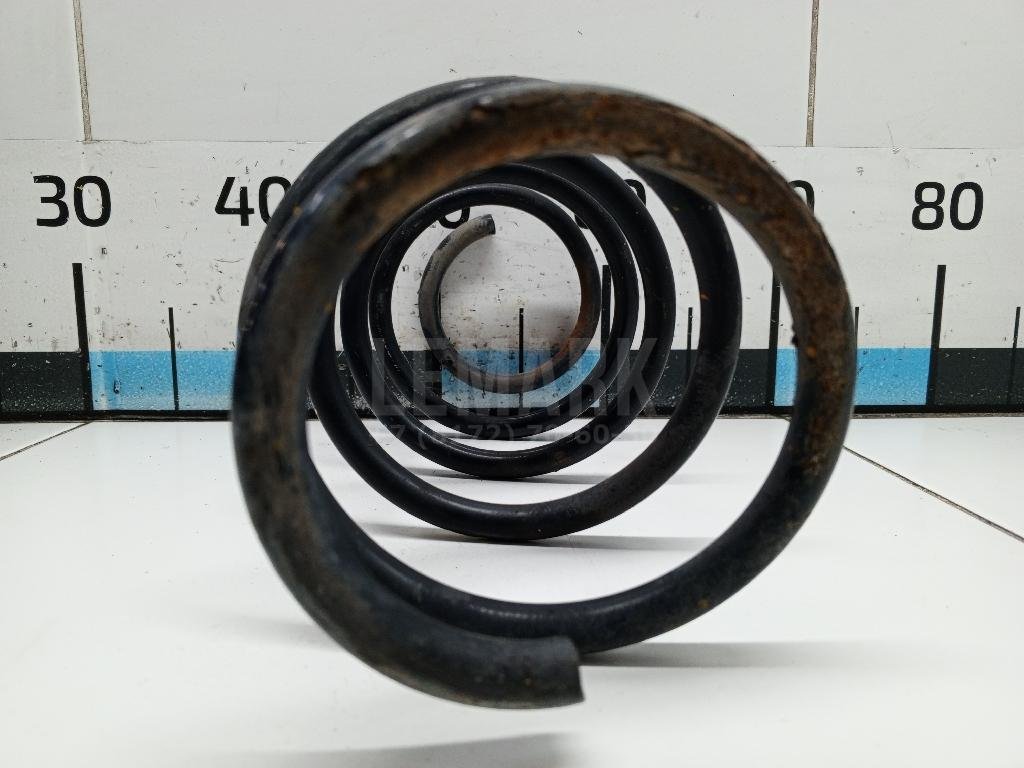 Пружина передняя