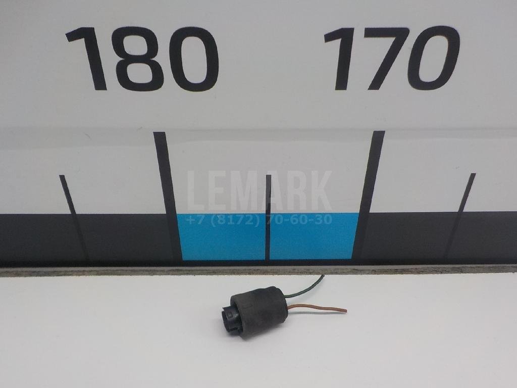 Патрон габаритного фонаря