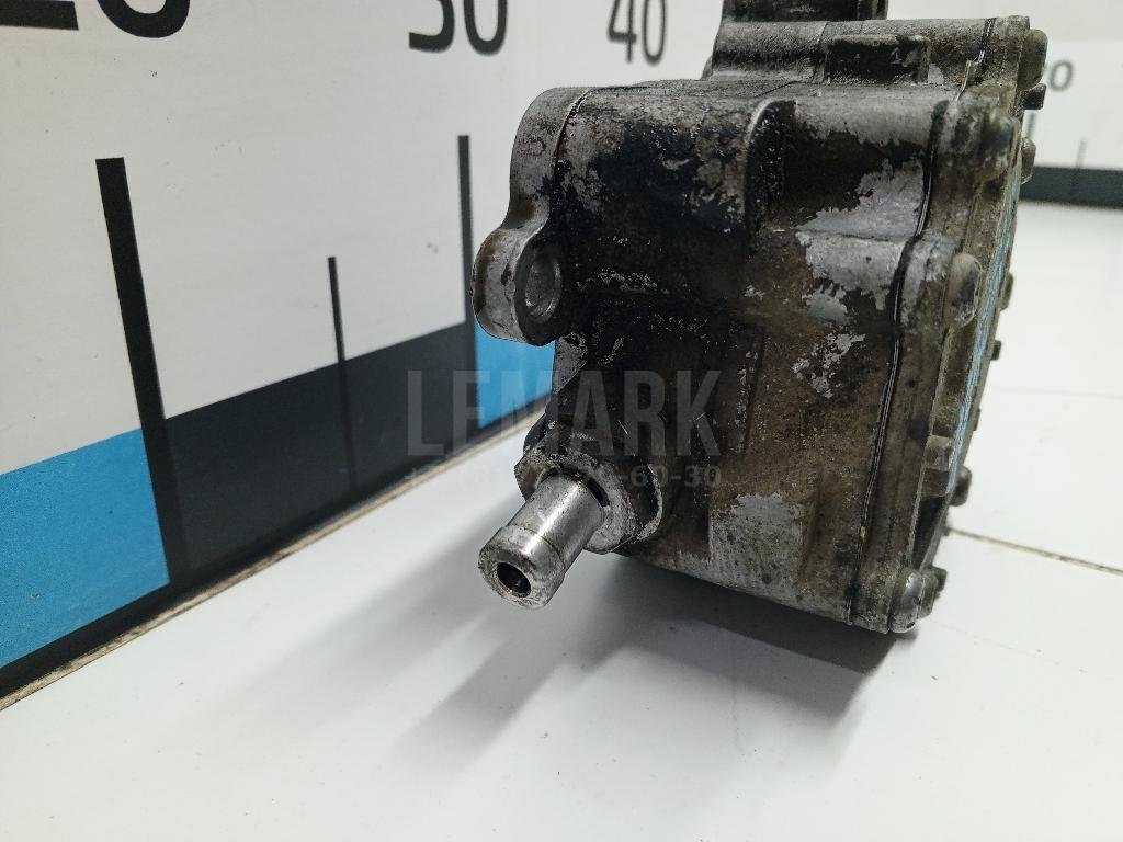 Насос вакуумный