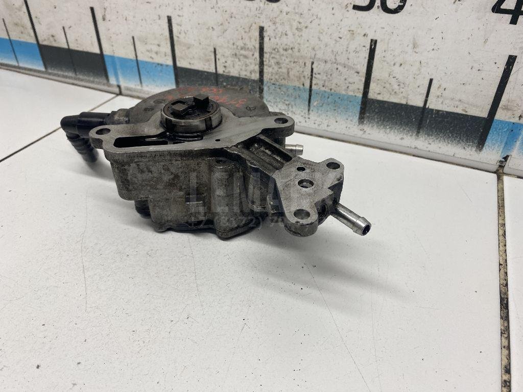 Насос вакуумный