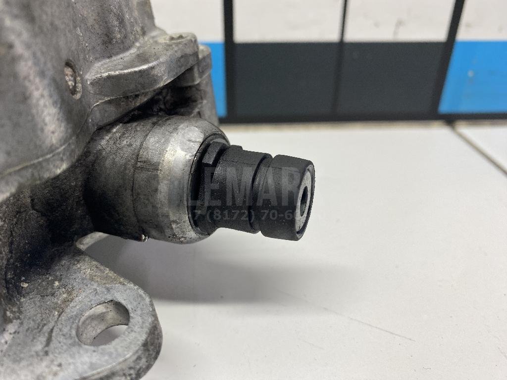 Насос вакуумный