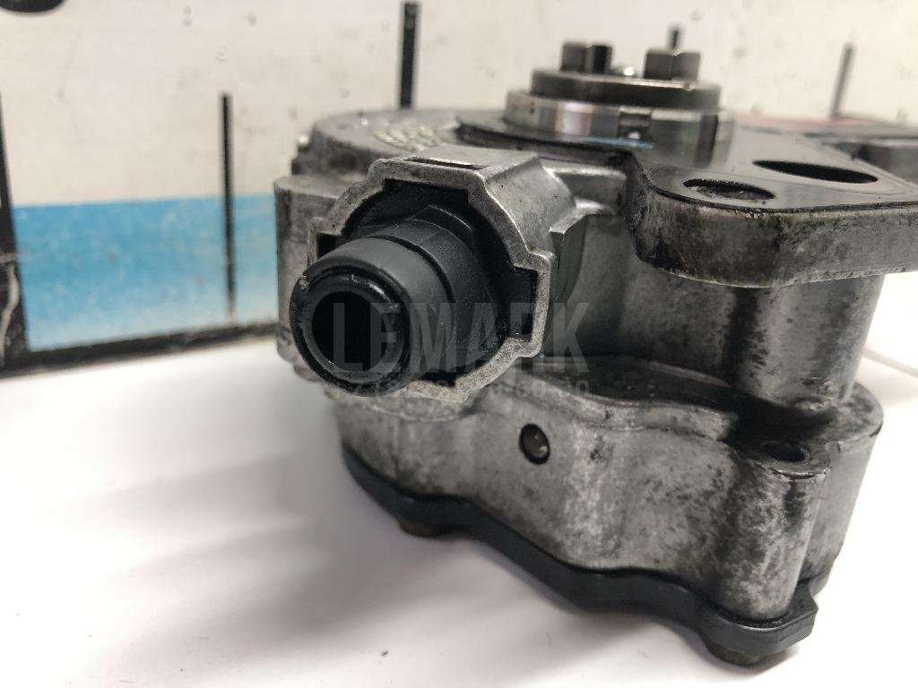 Насос вакуумный