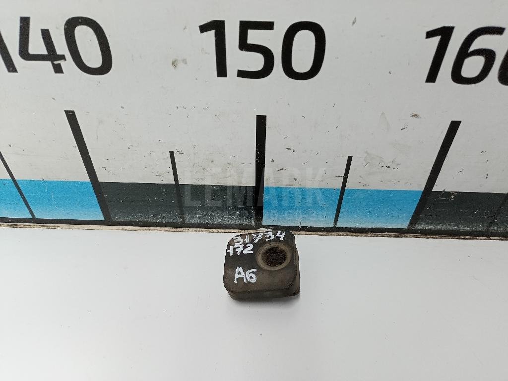 Подушка радиатора для  Audi A3 [8PA] Sportback 2004-2013