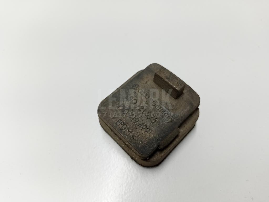 Подушка радиатора для  Audi A3 [8PA] Sportback 2004-2013