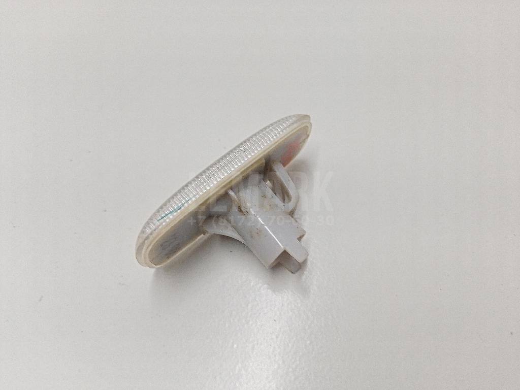 Повторитель на крыло белый