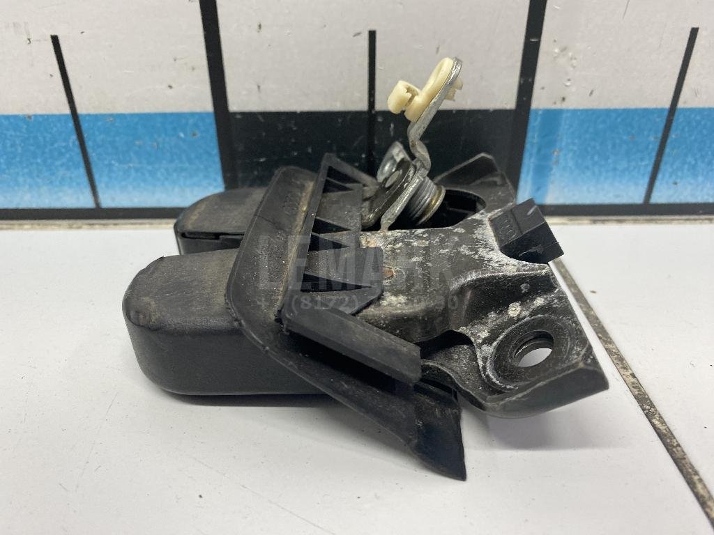 Замок багажника