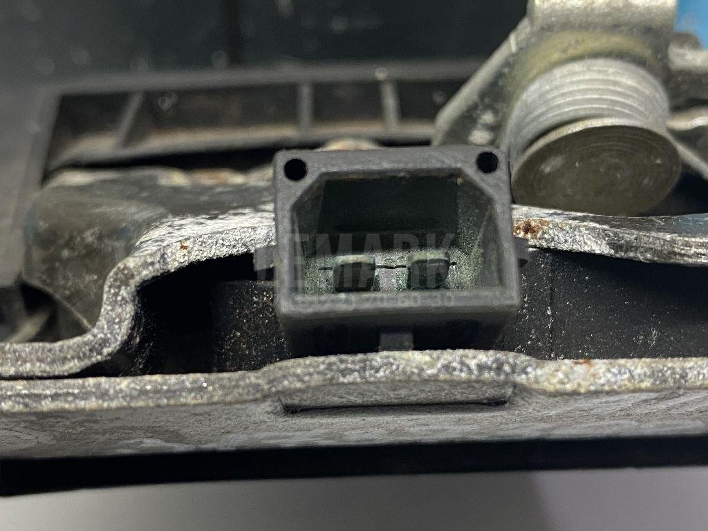 Замок багажника