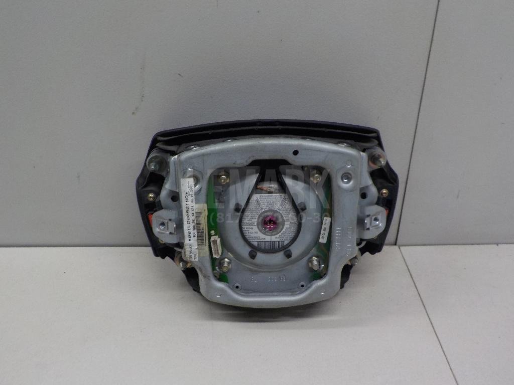 Подушка безопасности в рулевое колесо