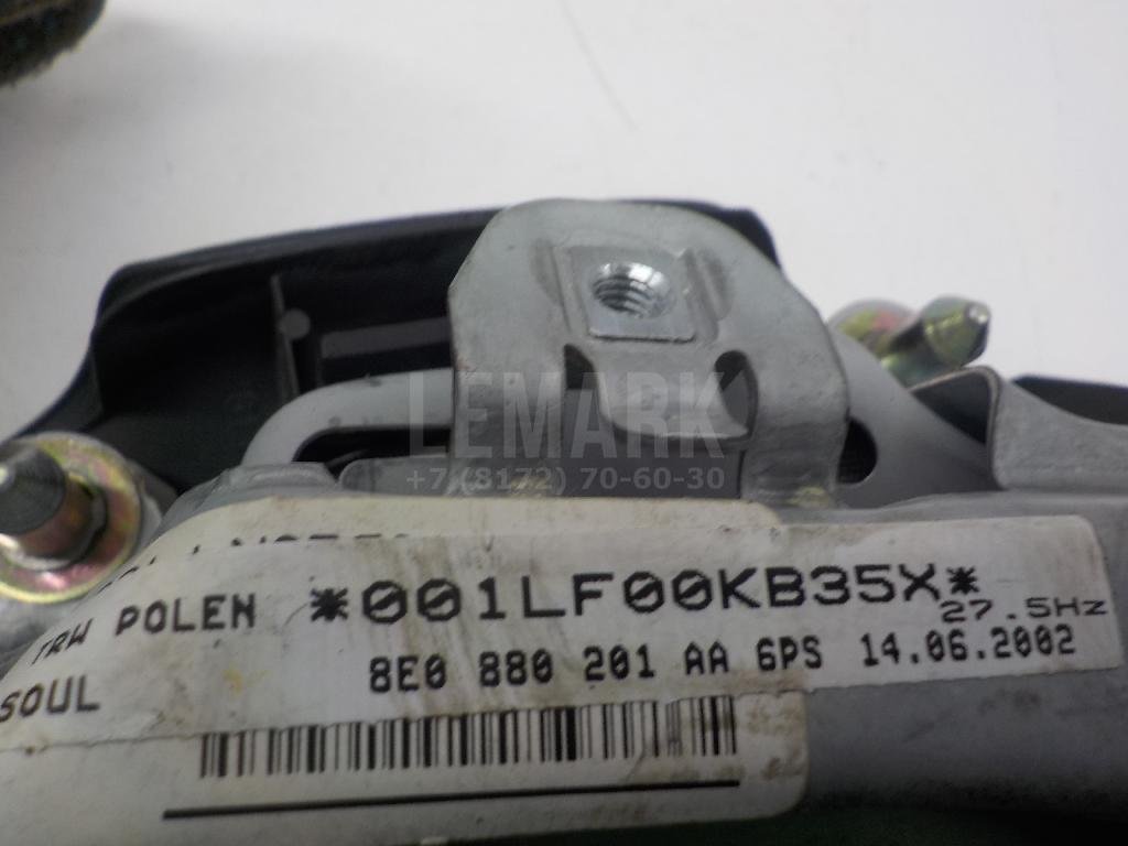 Подушка безопасности в рулевое колесо